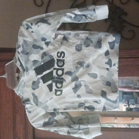 $5 Or 5 For $15  Adidas tshirt - Picture 1 of 3
